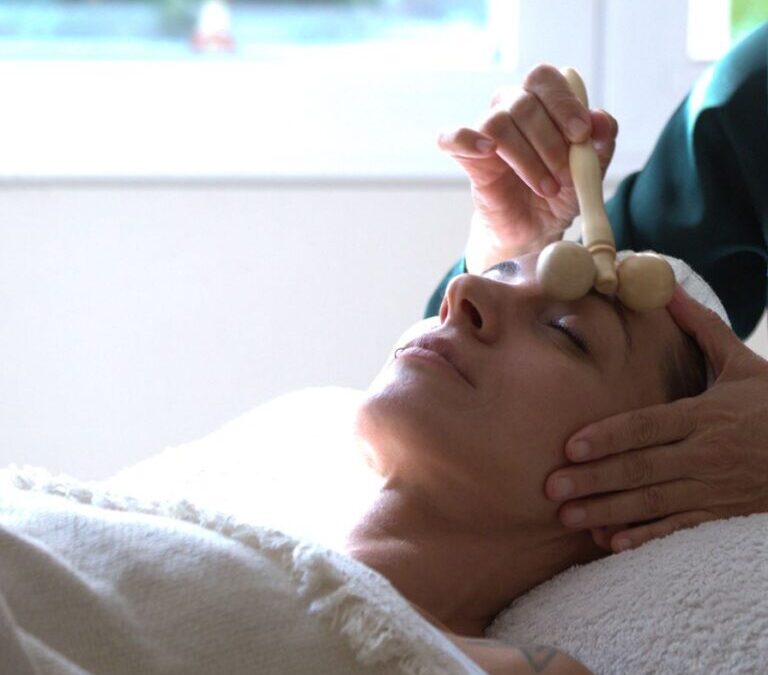 Maderoterapia facial